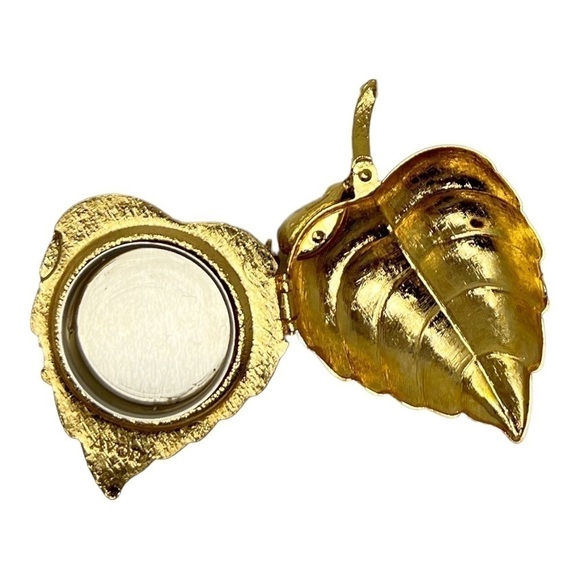 Vintage Avon Gold Tone Faux Pearl Leaf Brooch Solid Perfume Locket - Picture 5 of 6